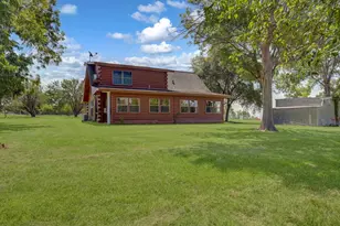 319 Oakland St, Baytown, TX 77520 - Photo 33
