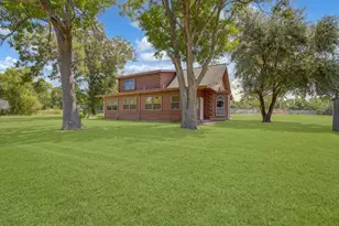 319 Oakland St, Baytown, TX 77520 - Photo 31