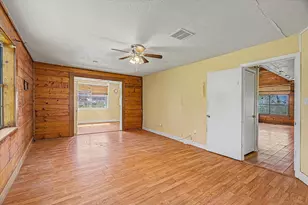 319 Oakland St, Baytown, TX 77520 - Photo 19
