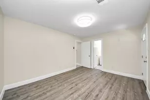 7066 Villa St, Houston, TX 77061 - Photo 5