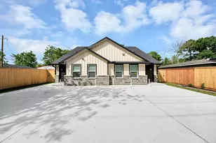 7066 Villa St, Houston, TX 77061 - Photo 3