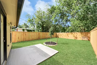 7066 Villa Street #A, Houston, TX 77061 - Photo 39