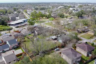 9229 Kerrwood Ln, Houston, TX 77080 - Photo 9