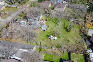 9229 Kerrwood Ln, Houston, TX 77080 - Photo 1