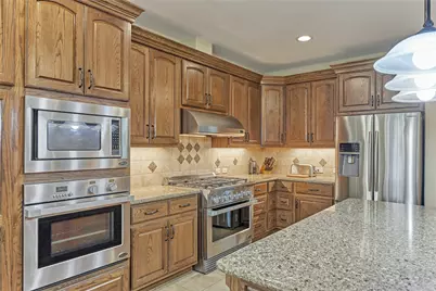 14538 Hillshire Drive, Willis, TX 77318 - Photo 17