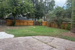 1506 Castlerock Dr, Houston, TX 77090 - Photo 23