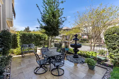 108 McGoey Circle, The Woodlands, TX 77384 - Photo 3