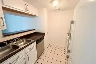8100 Creekbend Dr, Houston, TX 77071 - Photo 5