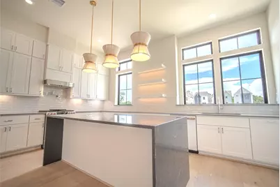 1715 Bologna Lane, Houston, TX 77055 - Photo 5