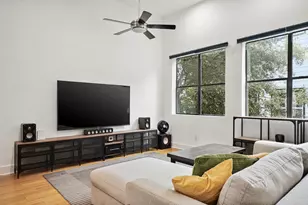 2010 Blodgett St, Houston, TX 77004 - Photo 9