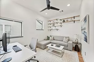 2010 Blodgett St, Houston, TX 77004 - Photo 11