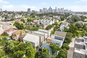 2010 Blodgett St, Houston, TX 77004 - Photo 25