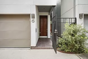 2010 Blodgett St, Houston, TX 77004 - Photo 21