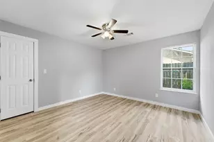 1740 6th St, Hempstead, TX 77445 - Photo 15