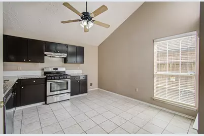 3626 Suttonford Drive, Houston, TX 77066 - Photo 17