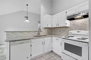 3105 Wood Fox Dr, Alvin, TX 77511 - Photo 7