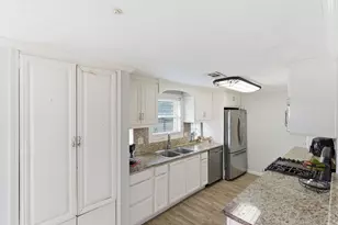 1910 Cherry Laurel Dr, Spring, TX 77386 - Photo 15