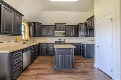 3223 El Camino Street, Bay City, TX 77414 - Photo 13