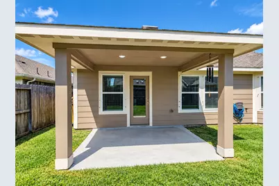 2446 Bear Creek Drive, Rosharon, TX 77583 - Photo 3