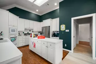 403 Nighthawk Ct, Sugar Land, TX 77478 - Photo 21