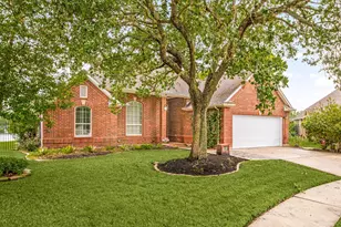 403 Nighthawk Ct, Sugar Land, TX 77478 - Photo 3