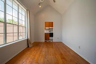 1111 Banks St, Houston, TX 77006 - Photo 13