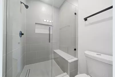 328 Janisch #C, Houston, TX 77018 - Photo 37