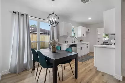 11239 Sagecanyon Drive, Houston, TX 77089 - Photo 9