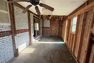 603 Highland Dr, Beaumont, TX 77705 - Photo 3
