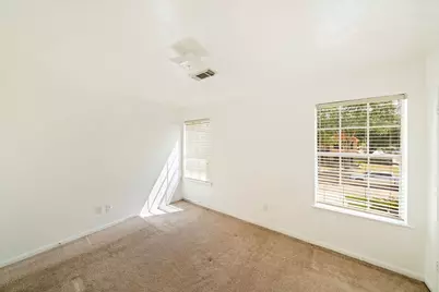 11423 Weathering Oaks Drive, Houston, TX 77066 - Photo 17