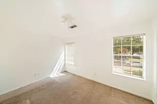 11423 Weathering Oaks Dr, Houston, TX 77066 - Photo 17
