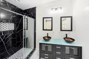 11423 Weathering Oaks Dr, Houston, TX 77066 - Photo 23