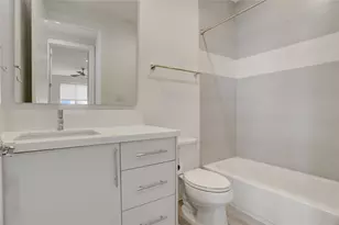 1311 Castle Ct, Houston, TX 77006 - Photo 37
