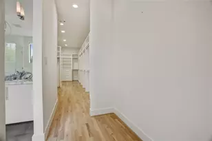 1311 Castle Ct, Houston, TX 77006 - Photo 25