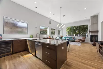 1311 Castle Court #A, Houston, TX 77006 - Photo 13