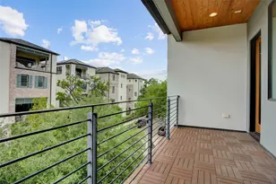 1311 Castle Ct, Houston, TX 77006 - Photo 5