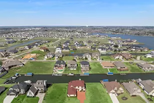 10804 Bourbon St, Willis, TX 77318 - Photo 47