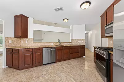 2215 Friarwood Trail, Kingwood, TX 77339 - Photo 15