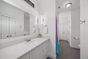 1010 W 42nd St, Houston, TX 77018 - Photo 31