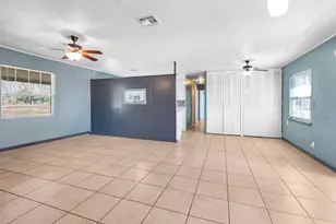 126 Farrel Dr, San Antonio, TX 78227 - Photo 9