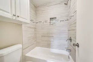 12500 Brookglade Cir, Houston, TX 77099 - Photo 27
