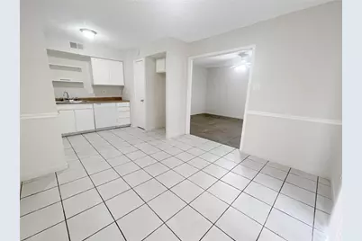 12023 Greenwood Forest Drive #B, Houston, TX 77066 - Photo 7