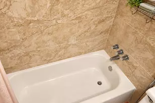 12750 Shannon Hills Dr, Houston, TX 77099 - Photo 11