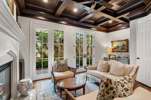 1010 Nantucket Dr, Houston, TX 77057 - Photo 7