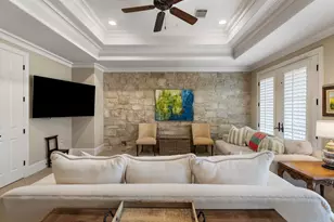 1010 Nantucket Dr, Houston, TX 77057 - Photo 37