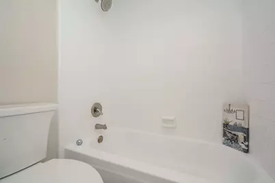 10 Heathstone Place, The Woodlands, TX 77381 - Photo 17
