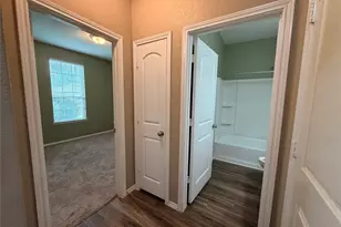 2063 Lost Timbers Dr, Conroe, TX 77304 - Photo 3