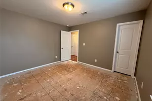 2063 Lost Timbers Dr, Conroe, TX 77304 - Photo 25