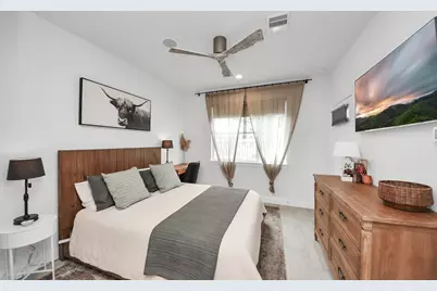 1721 Eado Point Lane, Houston, TX 77003 - Photo 9