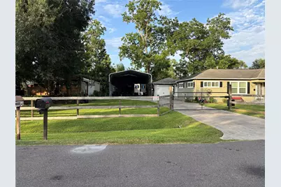 4435 11th Street, Bacliff, TX 77518 - Photo 3